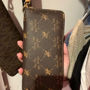 Beverly Hills Polo Club Signature Brown Wristlet